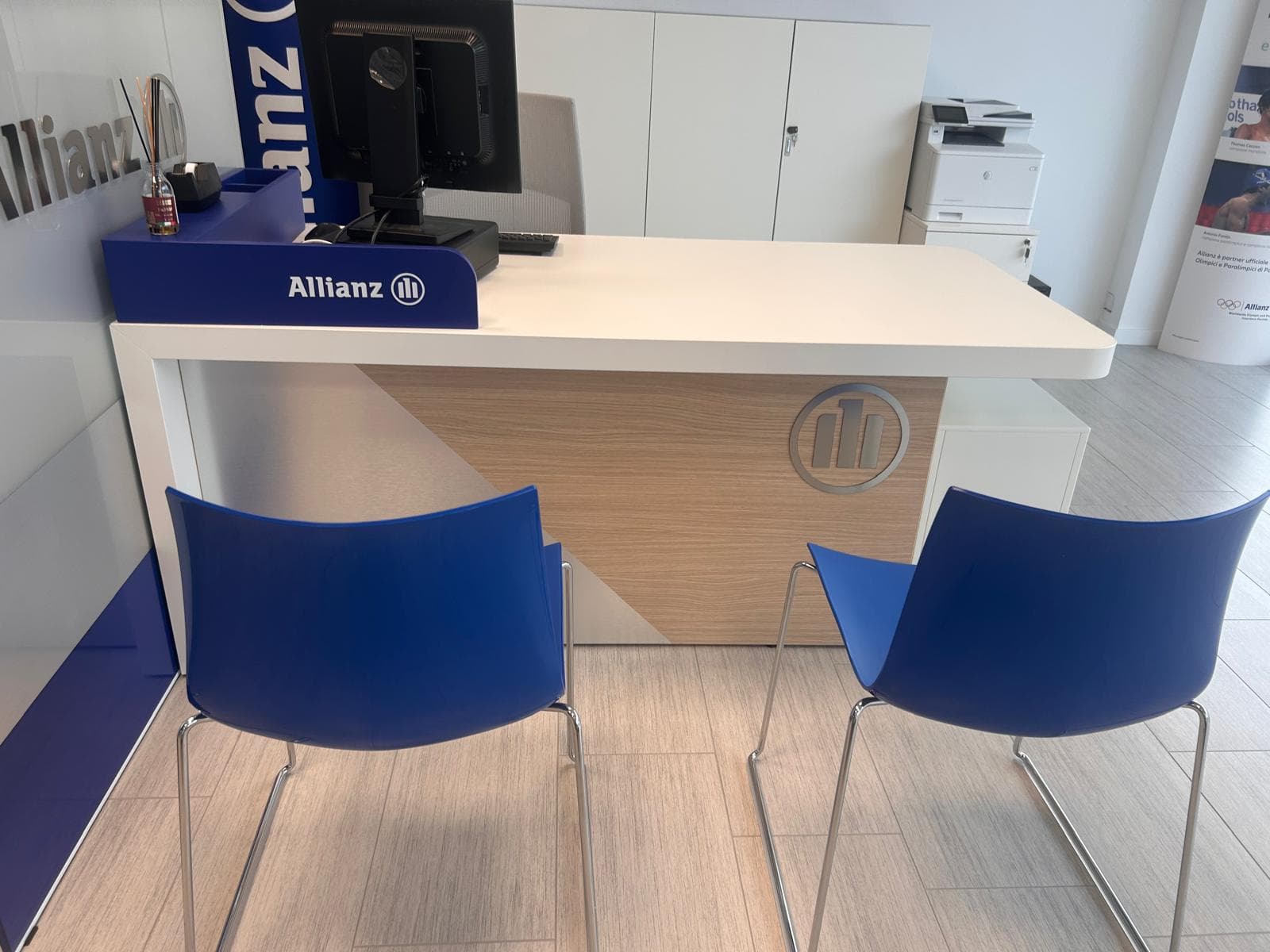 Interno provvisorio di un ufficio privato SPAZIO161